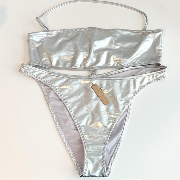NWT SKIMS Metallic Silver Bandeau Bikini Set 2X - Picture 2 of 5
